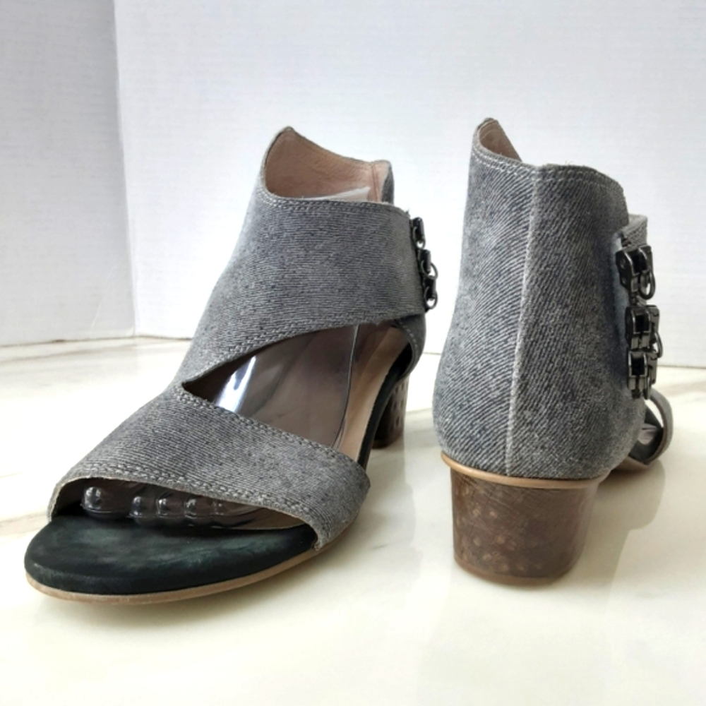 Unity In Diversity Sugarplum Leather Open Toe San… - image 3